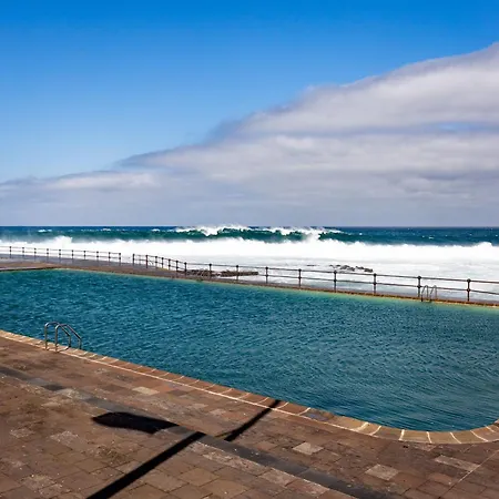 公寓 Tranquil Sea View In