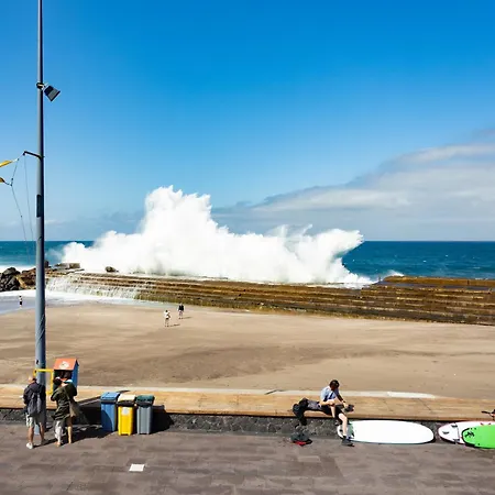 Tranquil Sea View In Apartment *