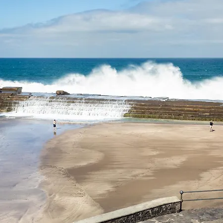 Tranquil Sea View In Apartment *